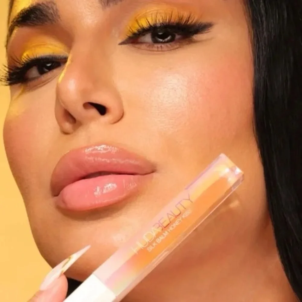Huda Beauty Wishful Silk Balm Honey Kiss Plumping Lip Balm Queen Bee NWT